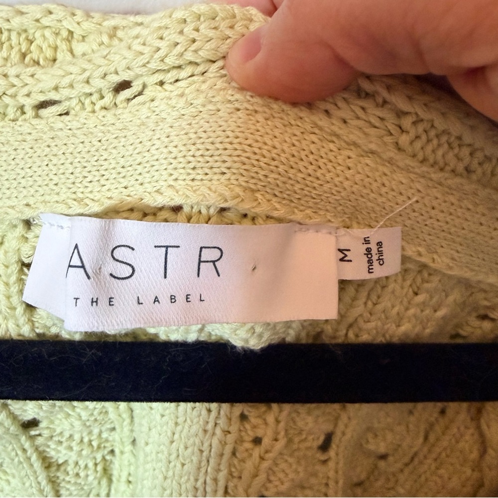 Astr the label elowen lime green knit wrapped cropped sweater M - Picture 4 of 6